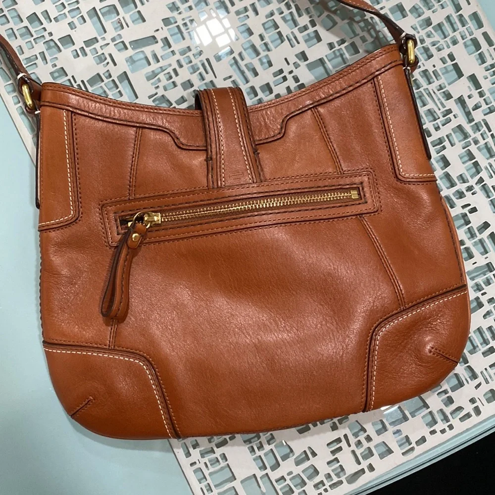 Coach leather shoulder Hampton bag - Picture 7 of 13
